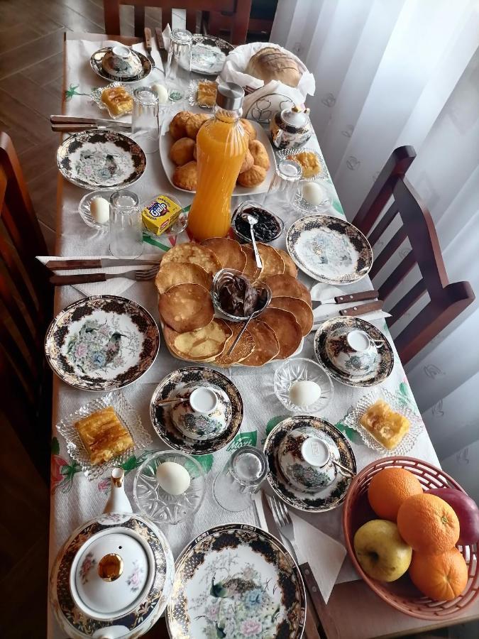 Bixhaku GuestHouse Gjirokastër Extérieur photo