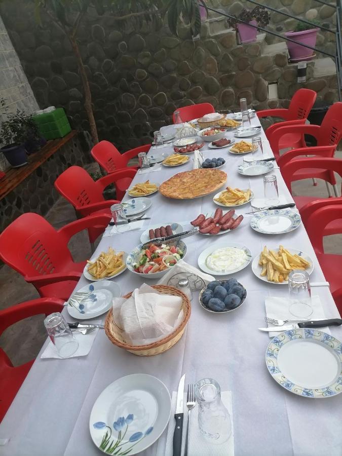Bixhaku GuestHouse Gjirokastër Extérieur photo